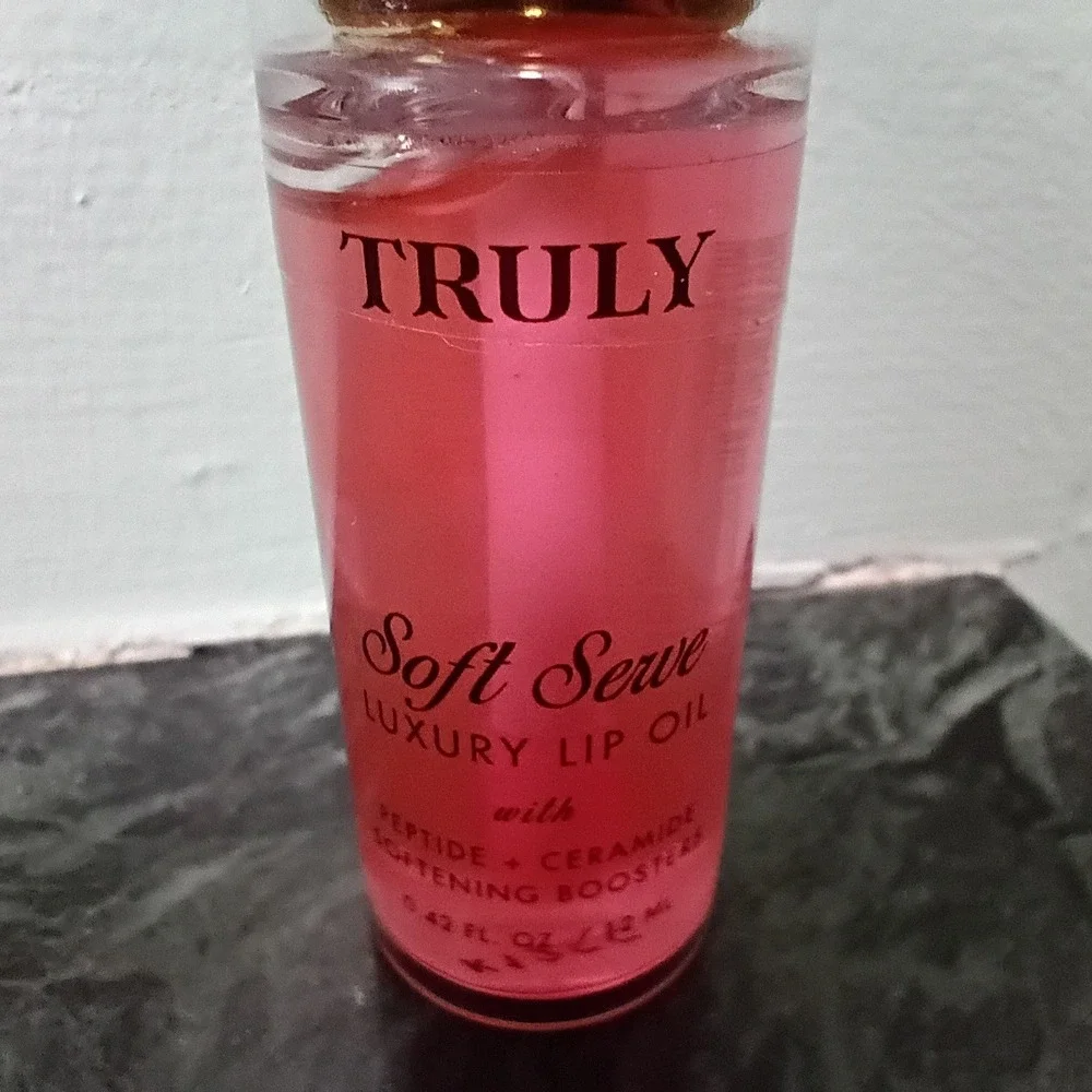 Truly Beauty Soft Serve Luxury Lip Oil Peptides & Ceramides Pink 0.42oz 12ml